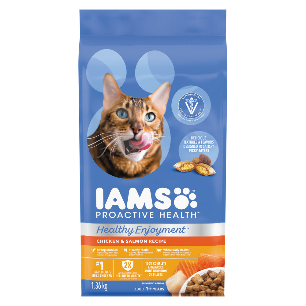 IAMS CAT FOOD CHICKEN & SALMON, 4 X 1.36 KG